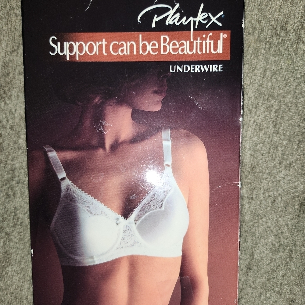 Playtex White Lace Underwire Bra